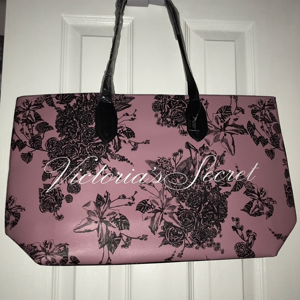 Victoria’s Secret tote 🤩